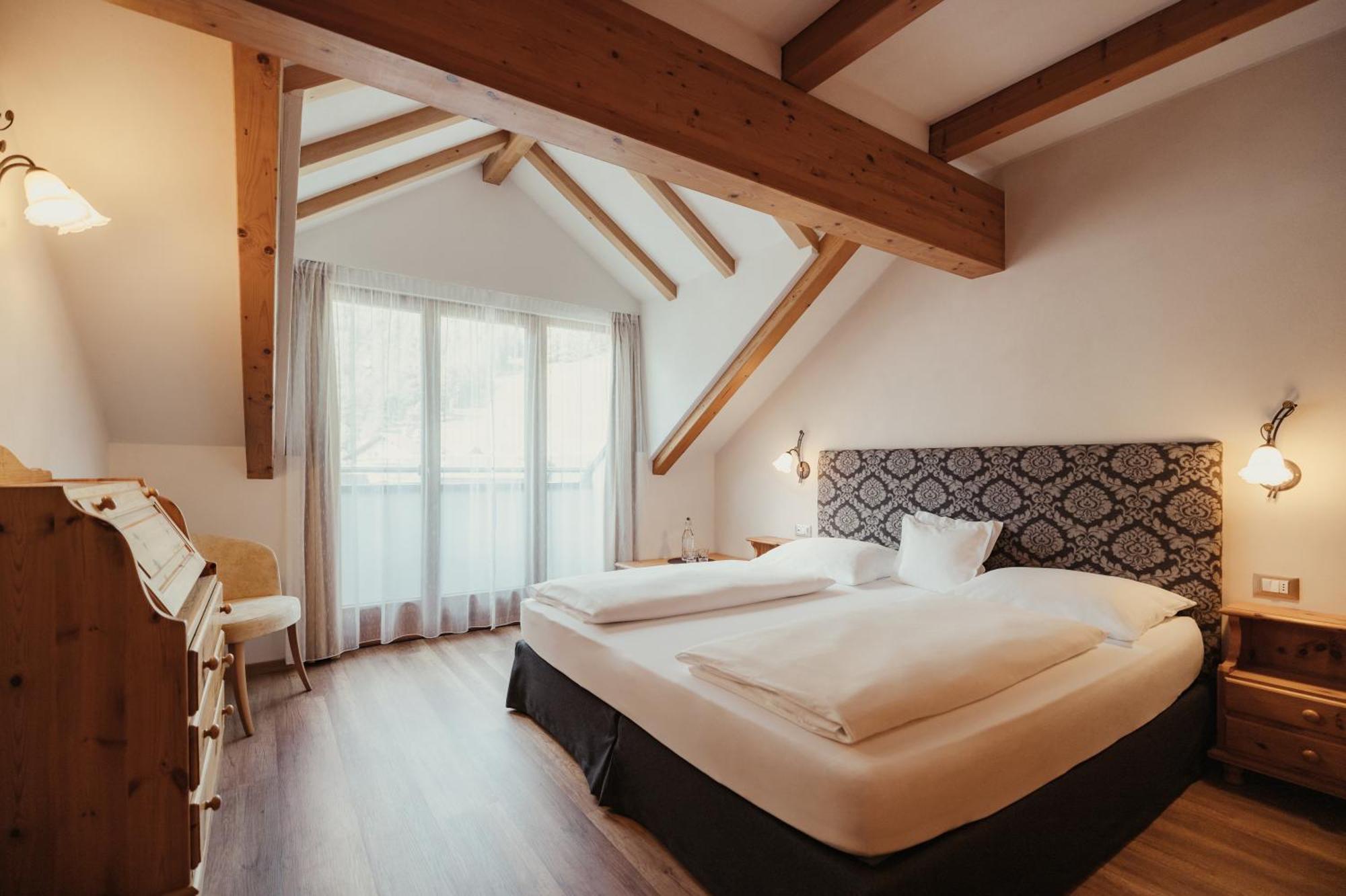 Kristallhotel Corona-Krone Сан-Віджиліо-ді-Мареббе Екстер'єр фото
