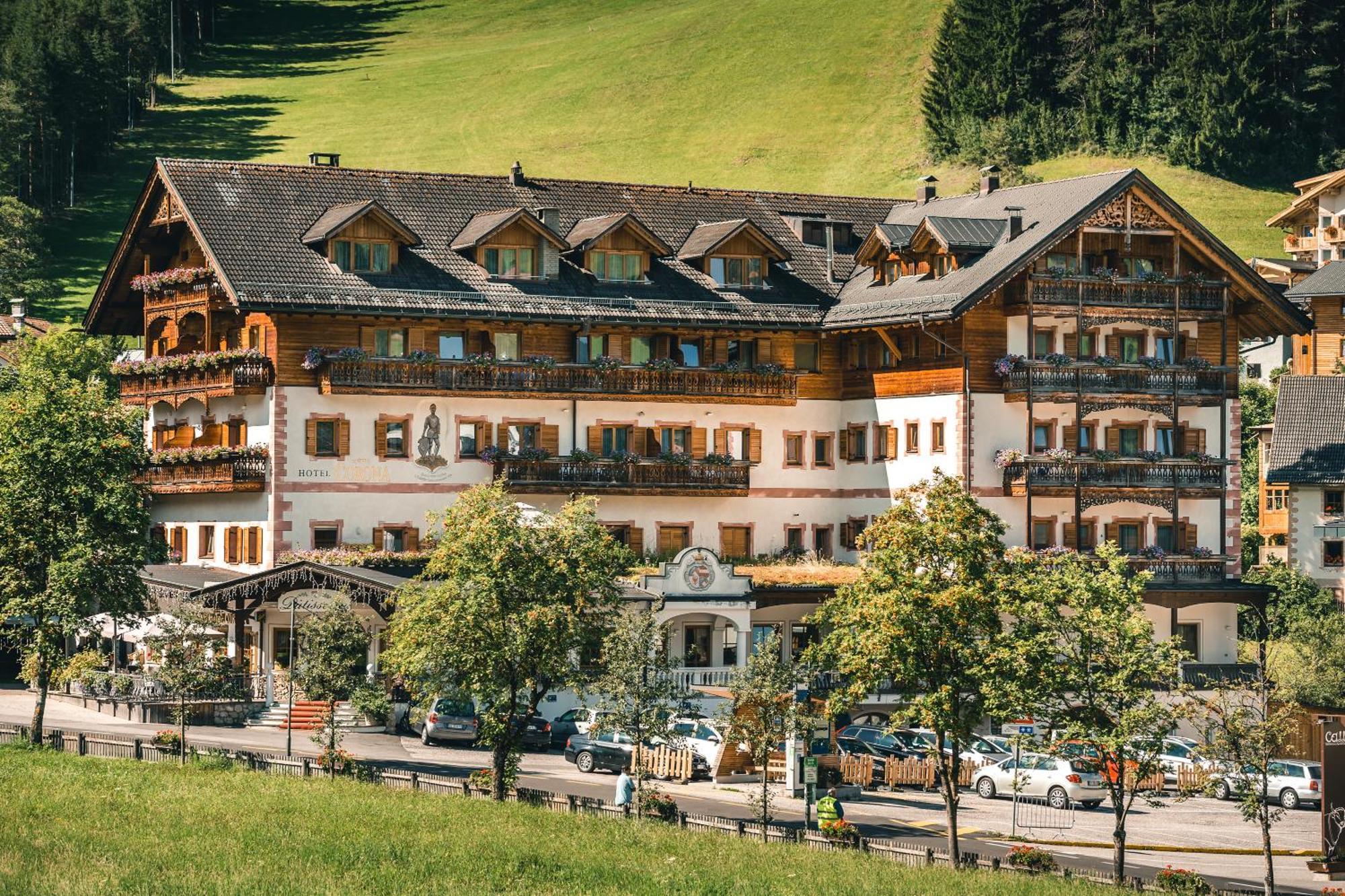 Kristallhotel Corona-Krone Сан-Віджиліо-ді-Мареббе Екстер'єр фото